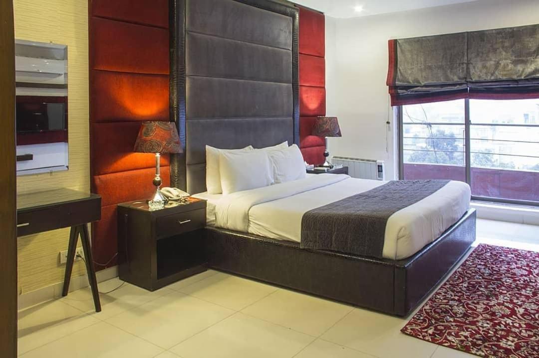 Maisonette Hotel & Apartments Lahor Dış mekan fotoğraf