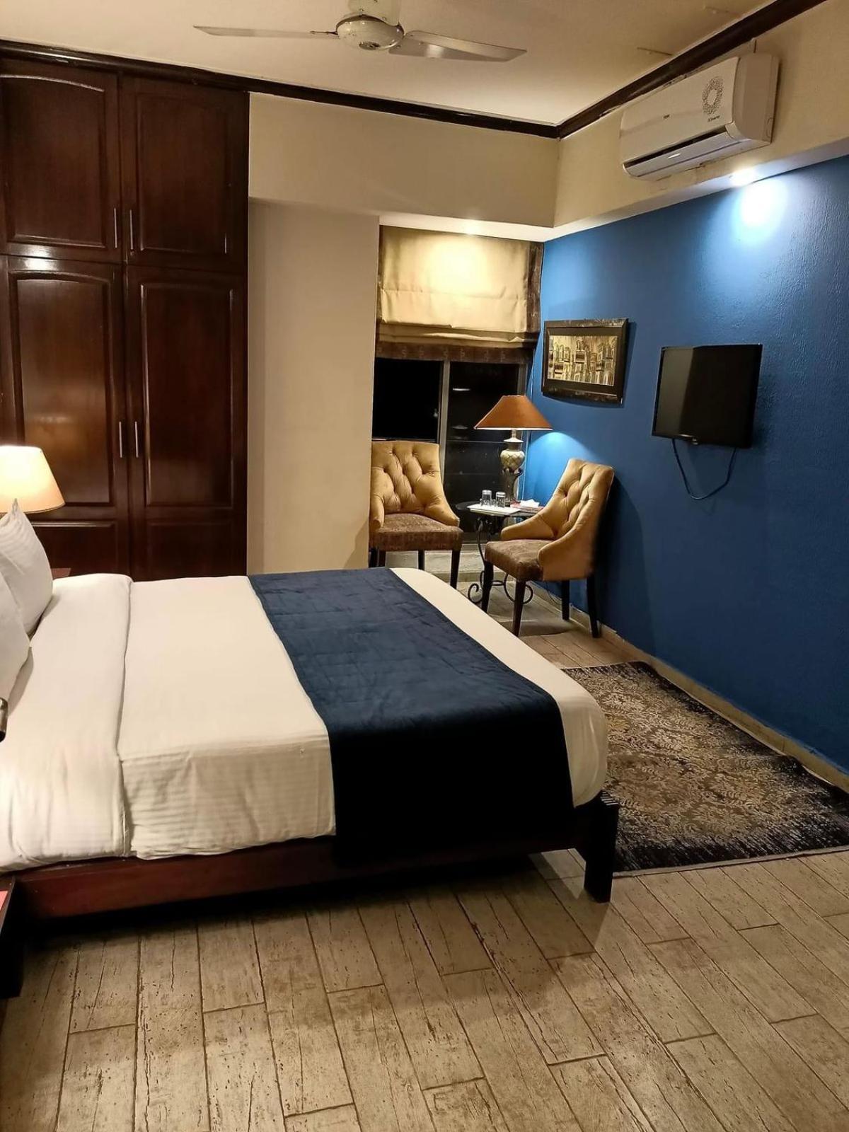 Maisonette Hotel & Apartments Lahor Dış mekan fotoğraf