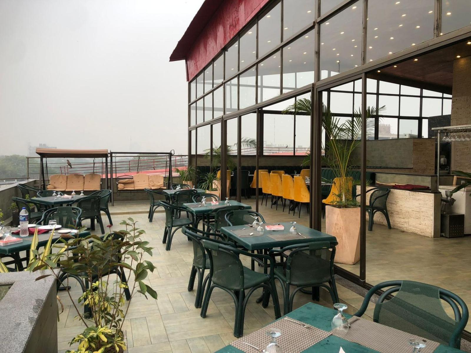 Maisonette Hotel & Apartments Lahor Dış mekan fotoğraf