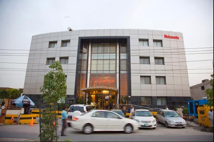 Maisonette Hotel & Apartments Lahor Dış mekan fotoğraf